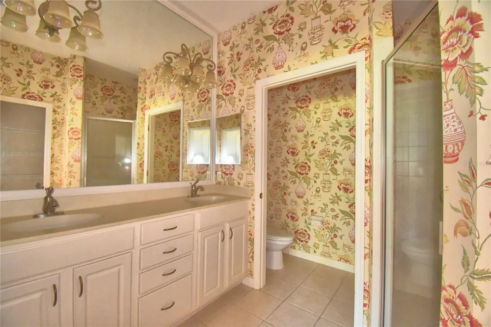 1307 INNSBRUCK CT Winter Haven, FL 33884