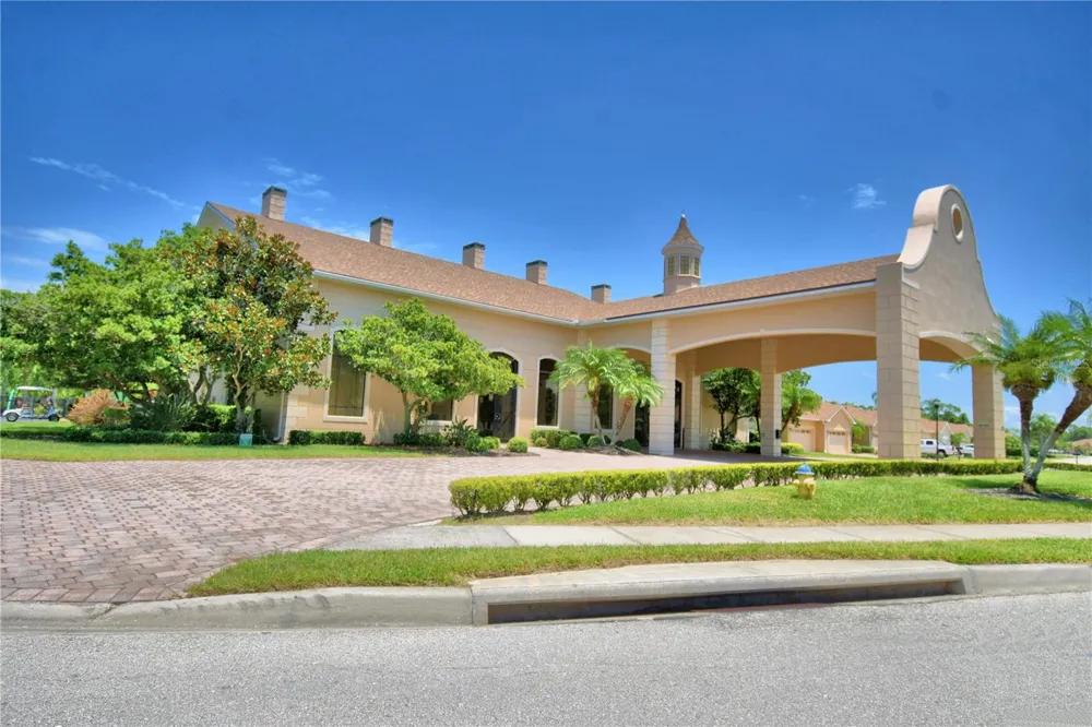 1307 INNSBRUCK CT Winter Haven, FL 33884