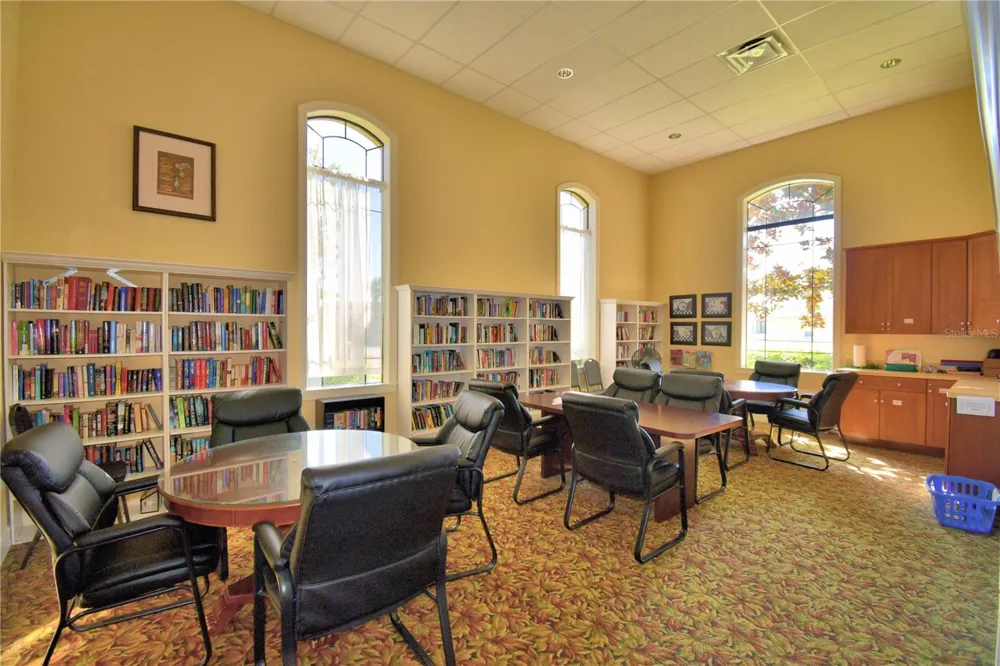 1307 INNSBRUCK CT Winter Haven, FL 33884