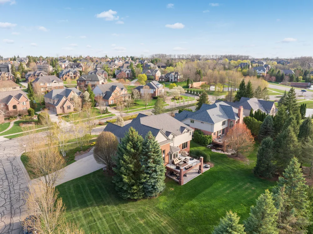 2910 Addison Circle Rochester, MI 48306