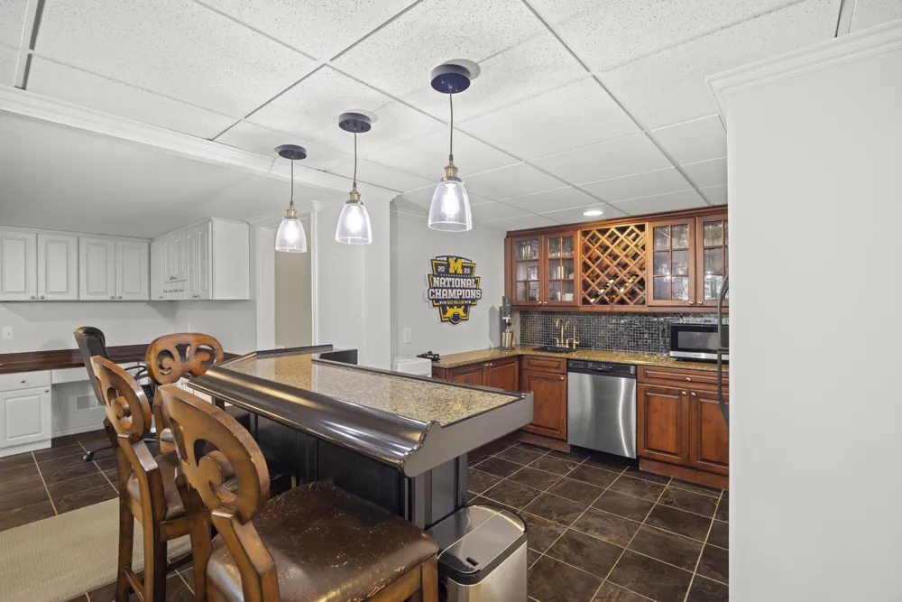 2910 Addison Circle Rochester, MI 48306