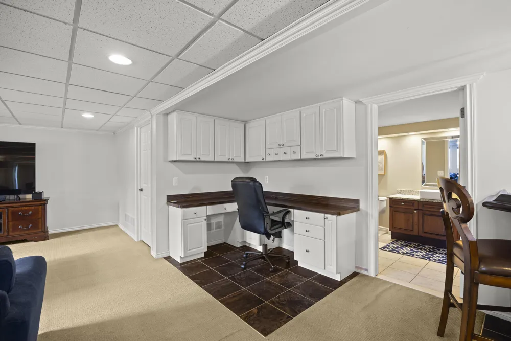 2910 Addison Circle Rochester, MI 48306