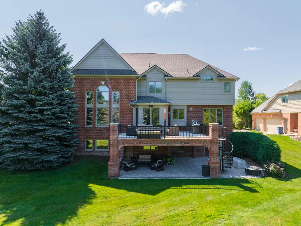 2910 Addison Circle Rochester, MI 48306