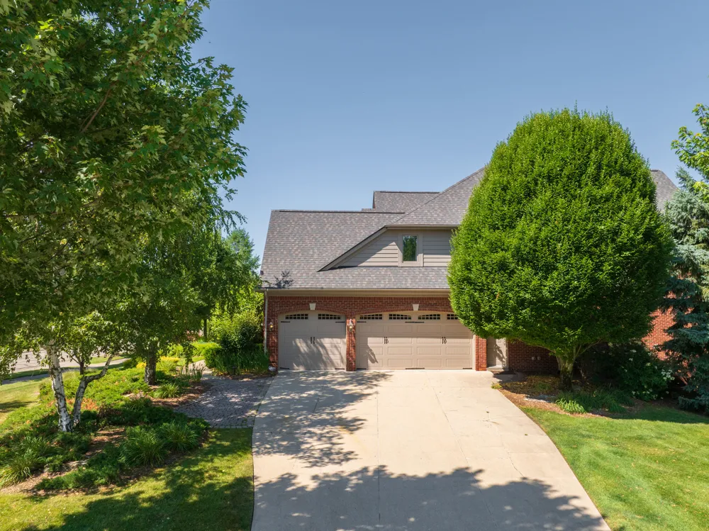 2910 Addison Circle Rochester, MI 48306