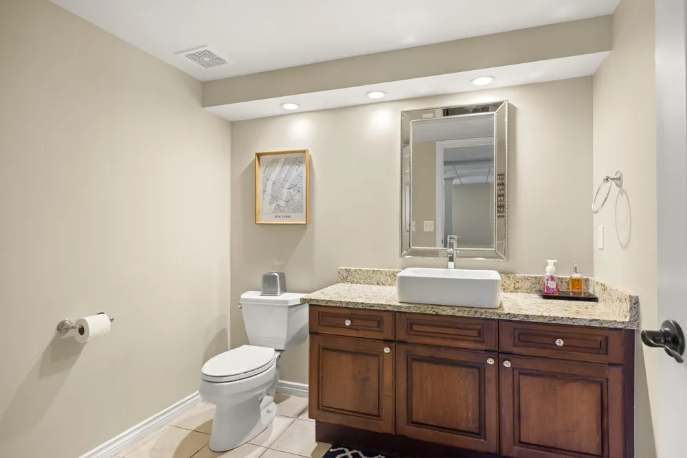 2910 Addison Circle Rochester, MI 48306