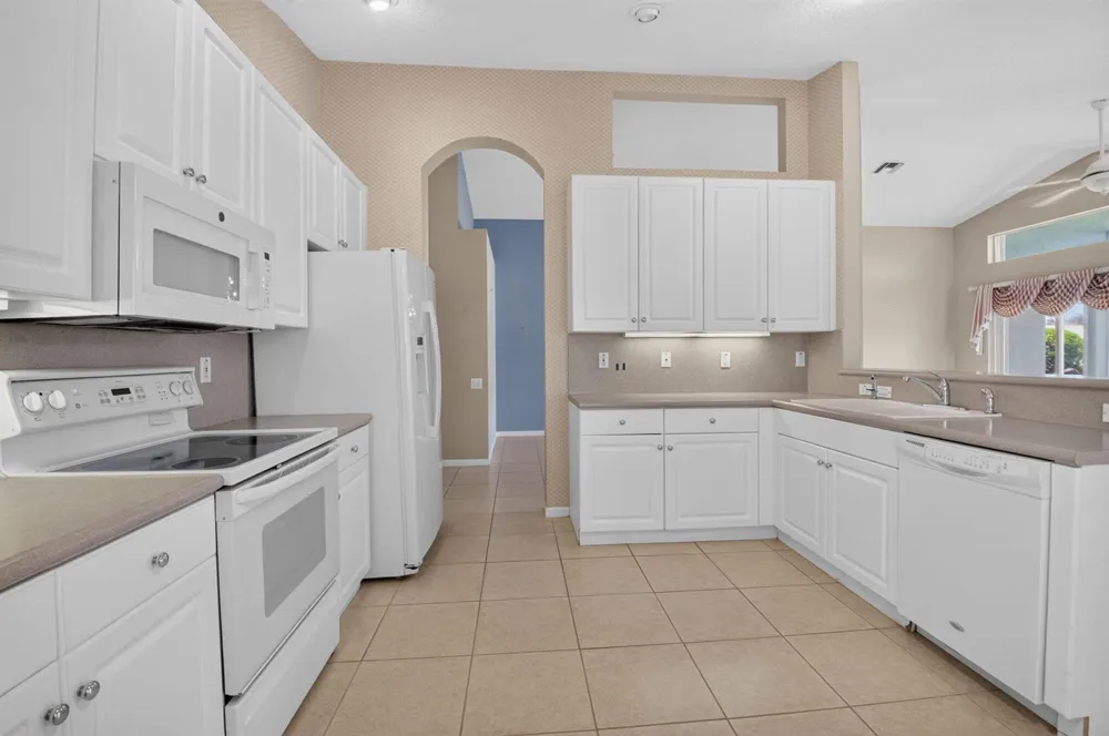 6839 Lismore Avenue Boynton Beach, FL 33437