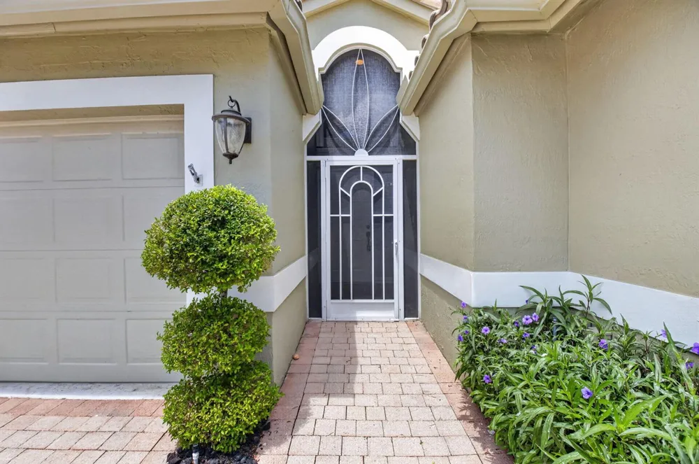 6839 Lismore Avenue Boynton Beach, FL 33437
