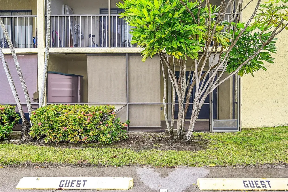 10022 Winding Lake Road #102 Sunrise, FL 33351
