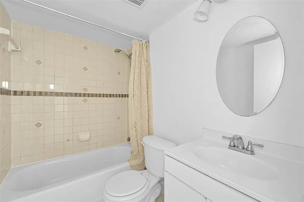 10022 Winding Lake Road #102 Sunrise, FL 33351