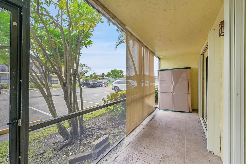 10022 Winding Lake Road #102 Sunrise, FL 33351
