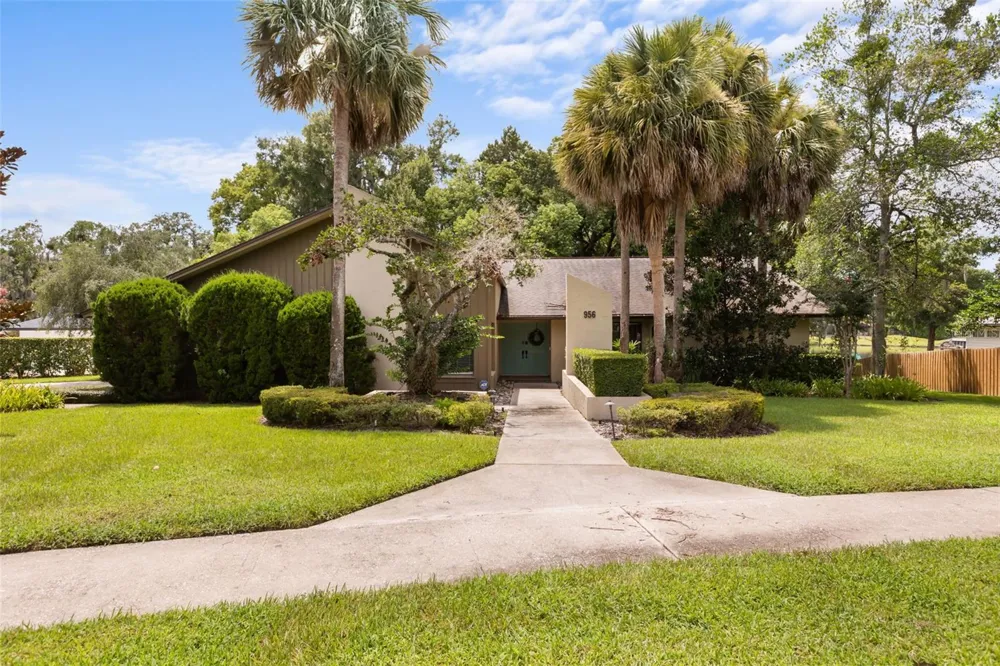 956 STONEWOOD LANE Maitland, FL 32751