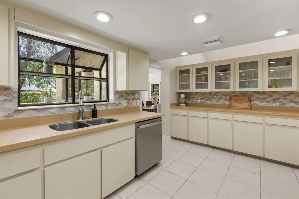 956 STONEWOOD LANE Maitland, FL 32751