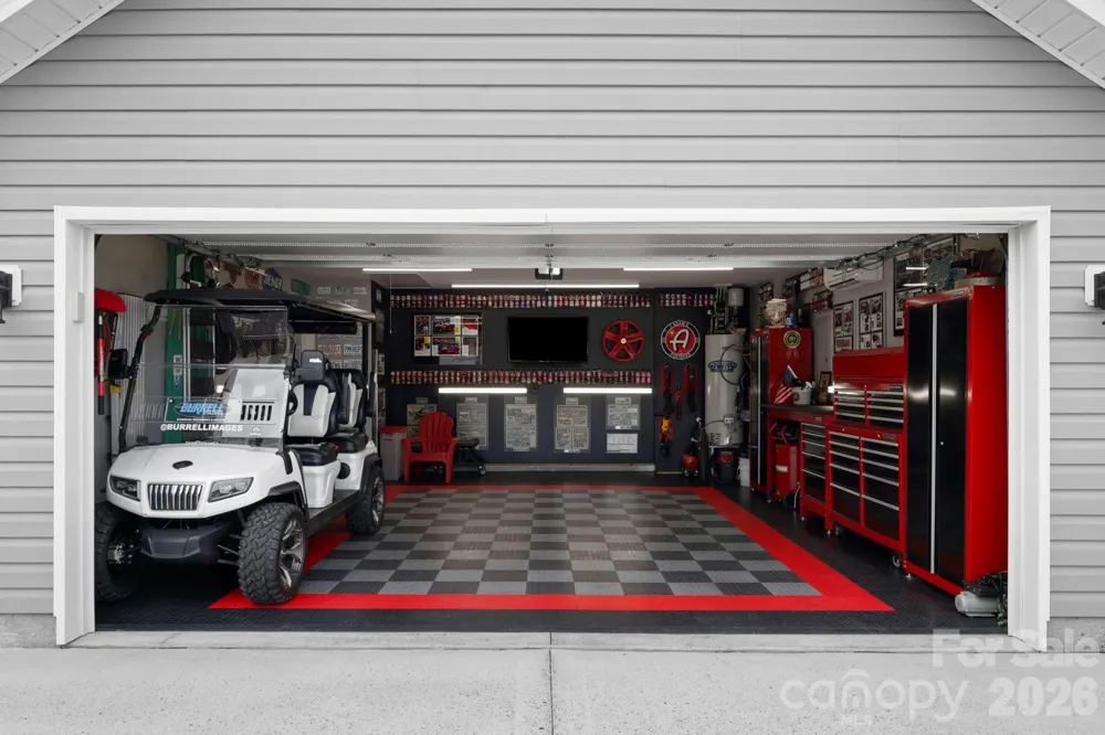 38 E Swift Creek Road Fletcher, NC 28732