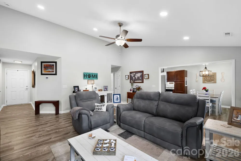 38 E Swift Creek Road Fletcher, NC 28732