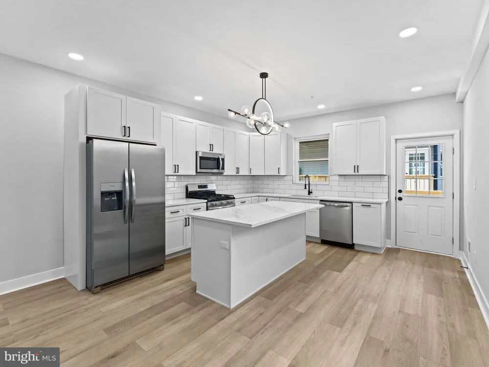5220 9TH STREET Philadelphia, PA 19141