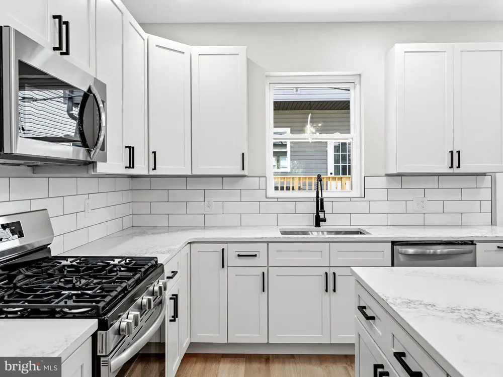 5220 9TH STREET Philadelphia, PA 19141
