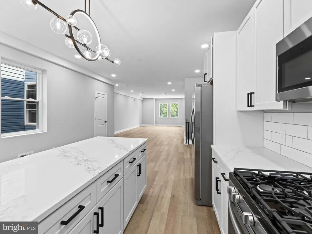 5220 9TH STREET Philadelphia, PA 19141