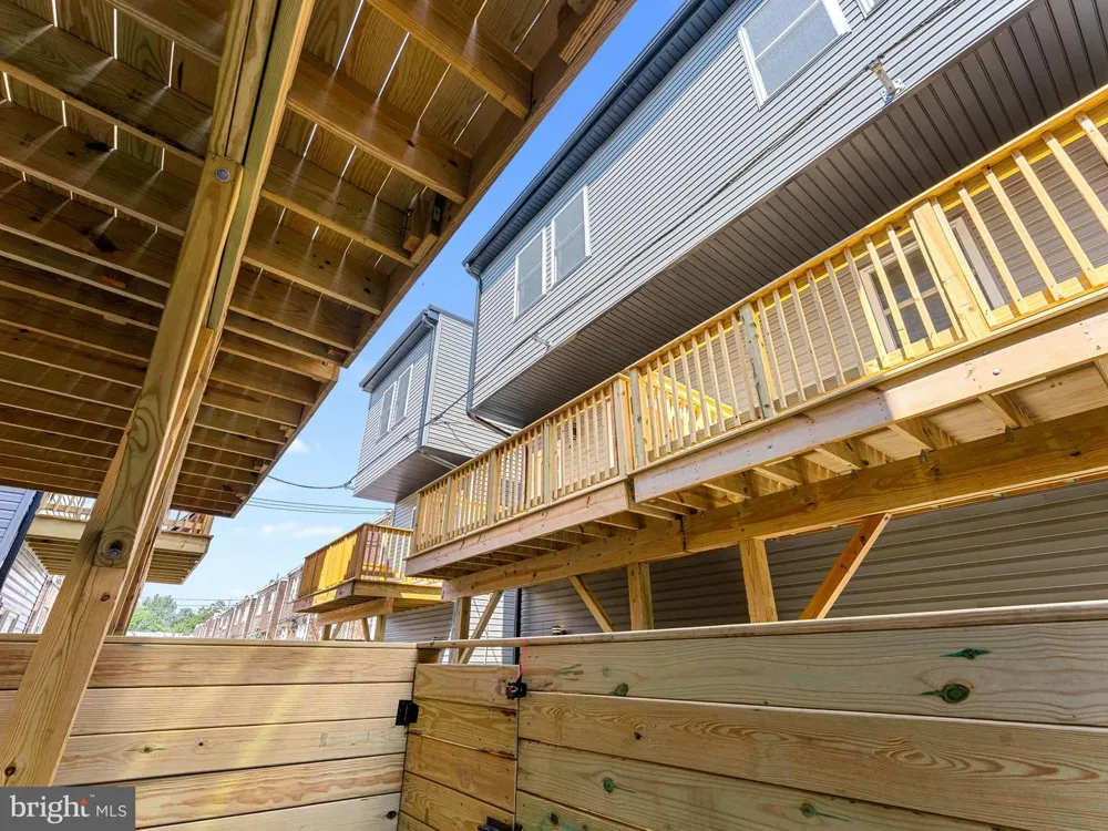 5220 9TH STREET Philadelphia, PA 19141