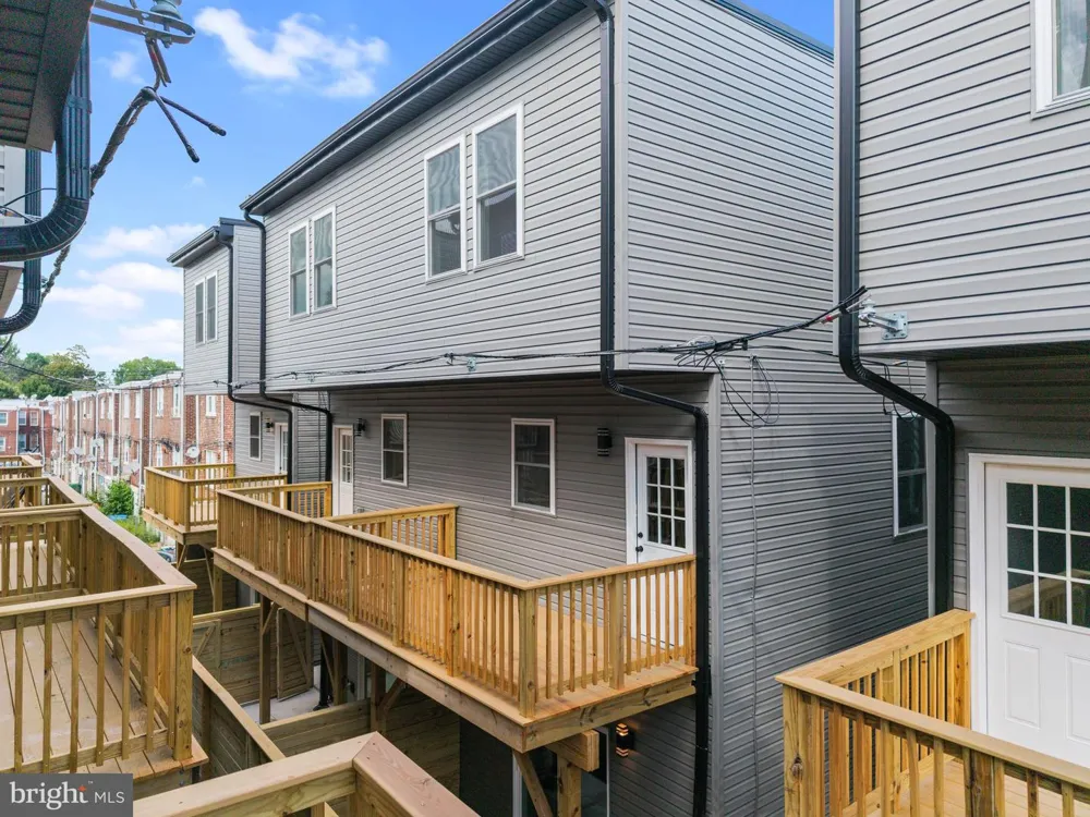 5220 9TH STREET Philadelphia, PA 19141