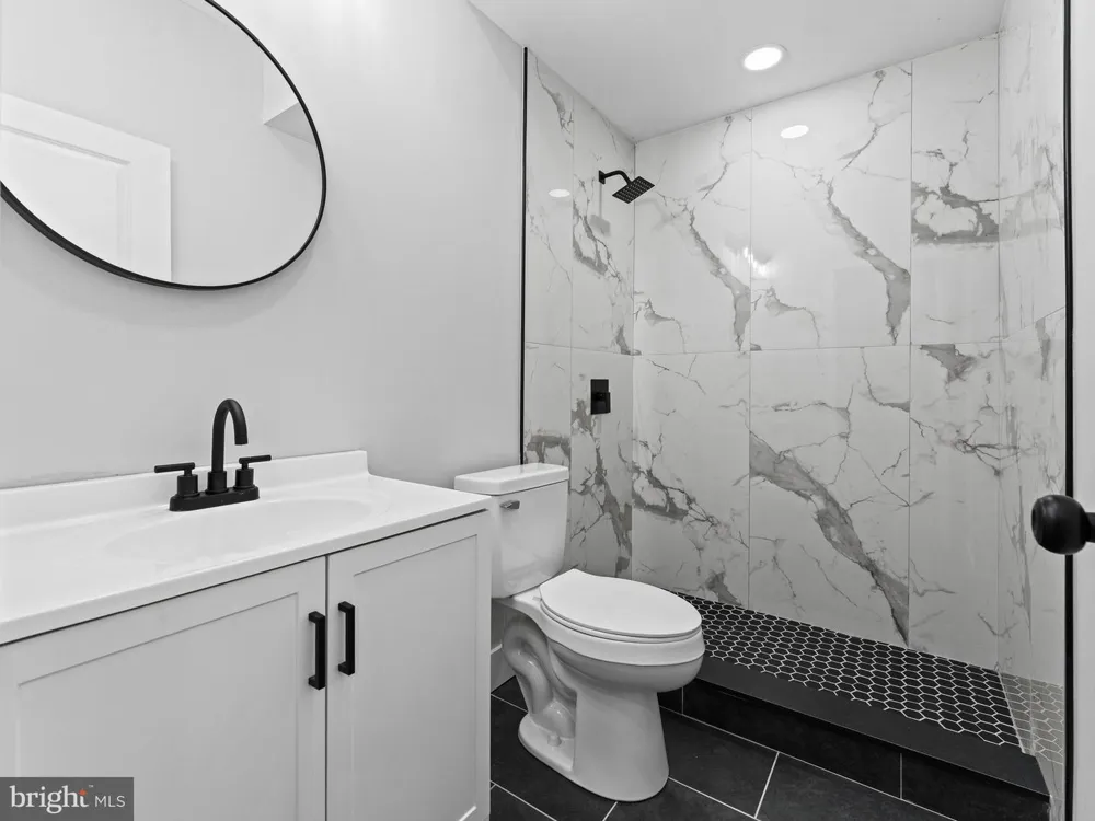 5220 9TH STREET Philadelphia, PA 19141