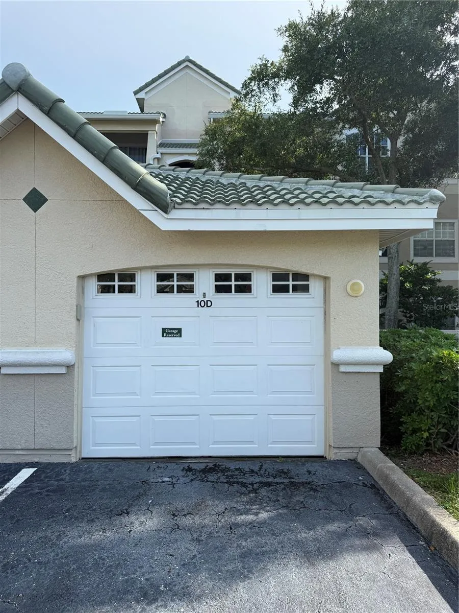 5152 NORTHRIDGE ROAD #202 Sarasota, FL 34238