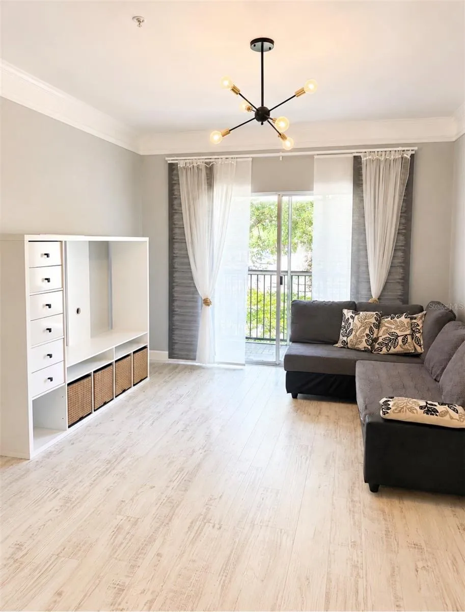 5152 NORTHRIDGE ROAD #202 Sarasota, FL 34238