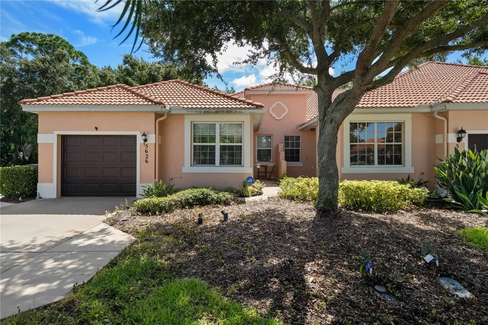 5626 CORTINA LANE Palmetto, FL 34221