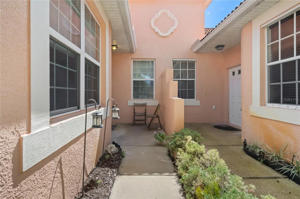 5626 CORTINA LANE Palmetto, FL 34221