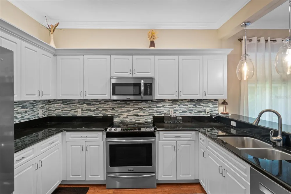 5626 CORTINA LANE Palmetto, FL 34221