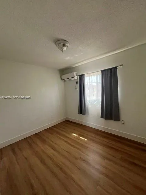 1151 W 28th St #9 Hialeah, FL 33010