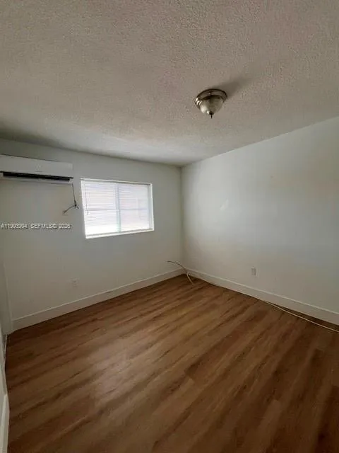 1151 W 28th St #9 Hialeah, FL 33010