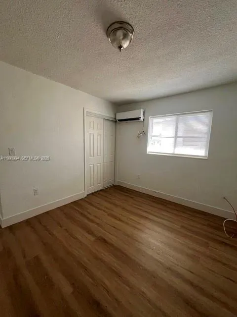 1151 W 28th St #9 Hialeah, FL 33010