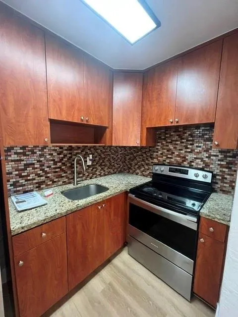 1151 W 28th St #9 Hialeah, FL 33010