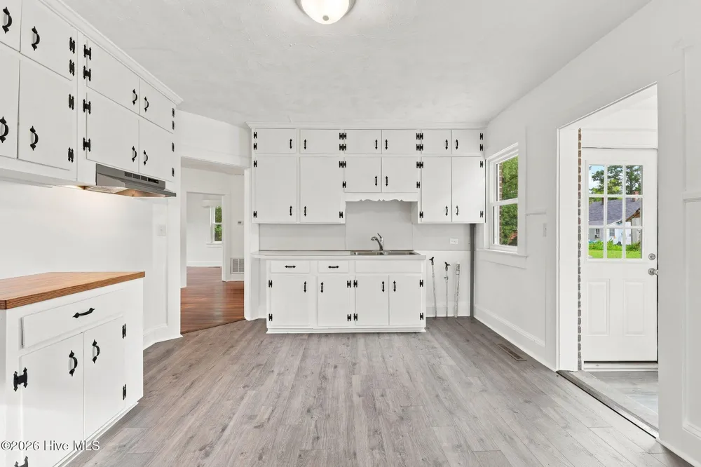 205 Maple Street Rich Square, NC 27869