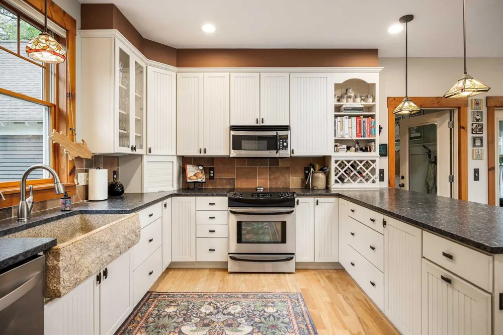 1164 E Traverse Lake Road Cleveland Township, MI 49621
