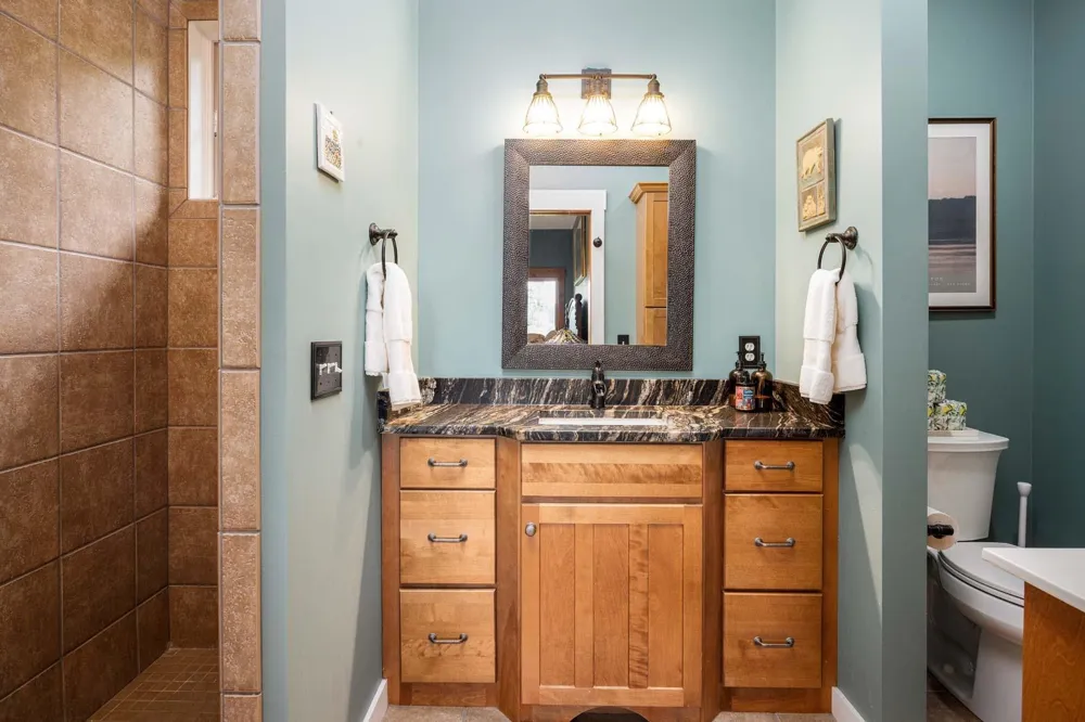 1164 E Traverse Lake Road Cleveland Township, MI 49621