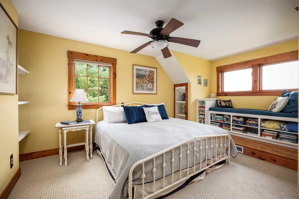 1164 E Traverse Lake Road Cleveland Township, MI 49621
