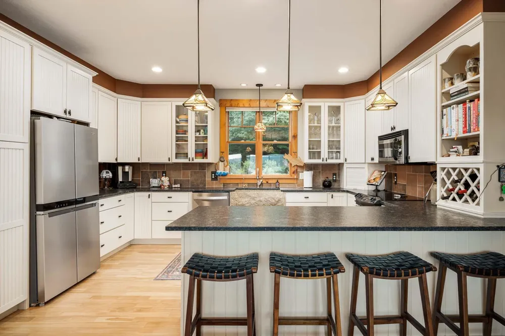 1164 E Traverse Lake Road Cleveland Township, MI 49621