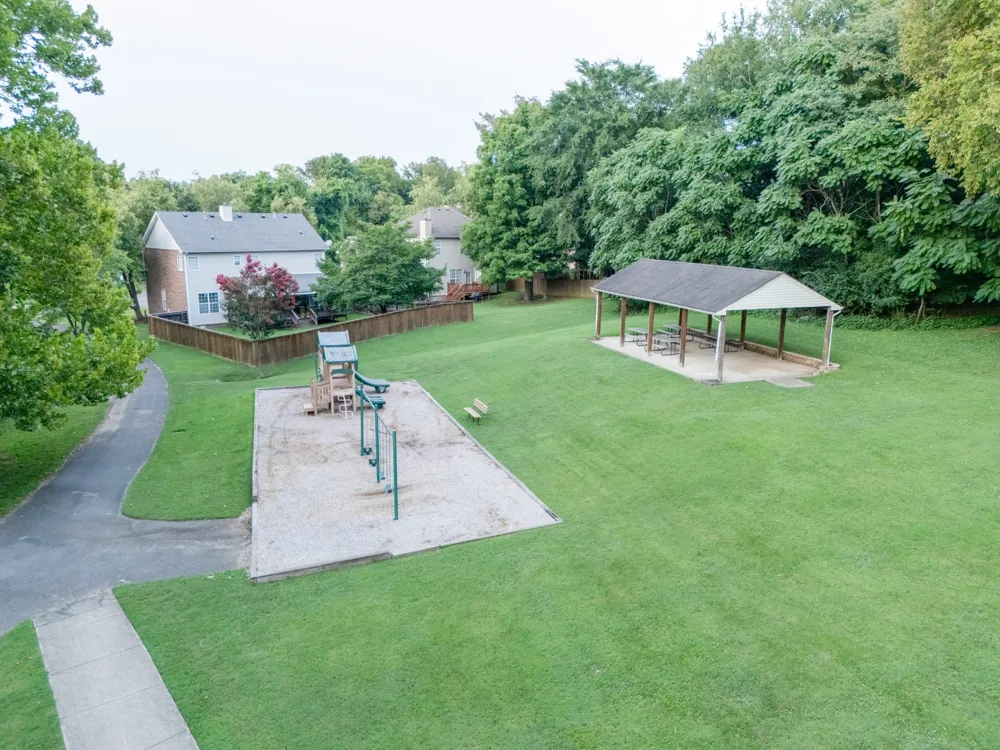 127 Coarsey Blvd Hendersonville, TN 37075