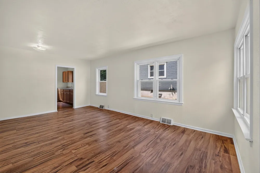 135 E Mansion Jackson City, MI 49203