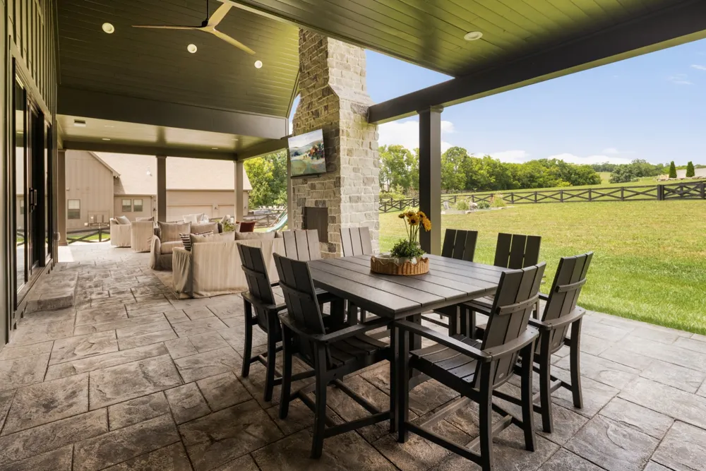 5201 Bond Springs Ct Thompsons Station, TN 37179