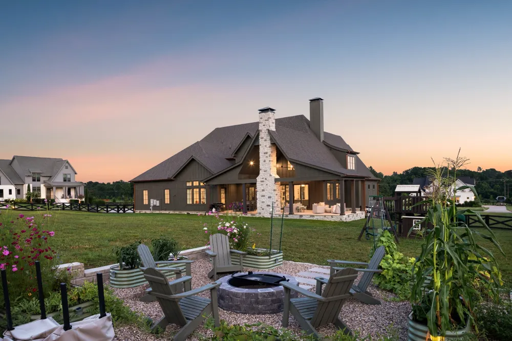 5201 Bond Springs Ct Thompsons Station, TN 37179