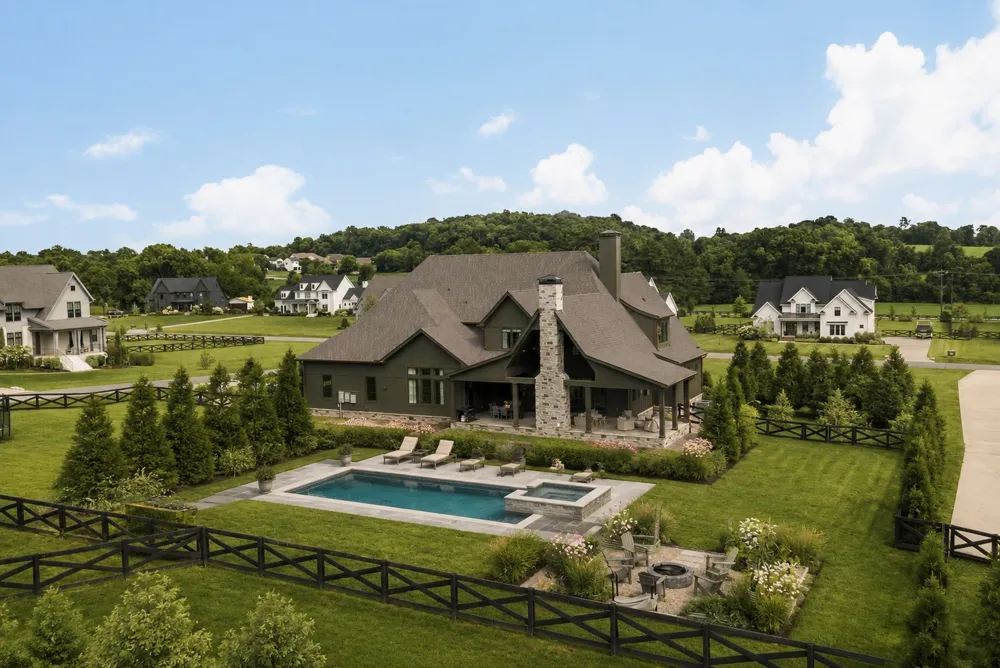 5201 Bond Springs Ct Thompsons Station, TN 37179