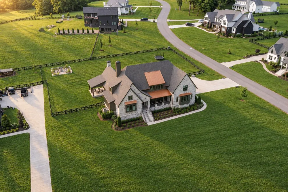 5201 Bond Springs Ct Thompsons Station, TN 37179