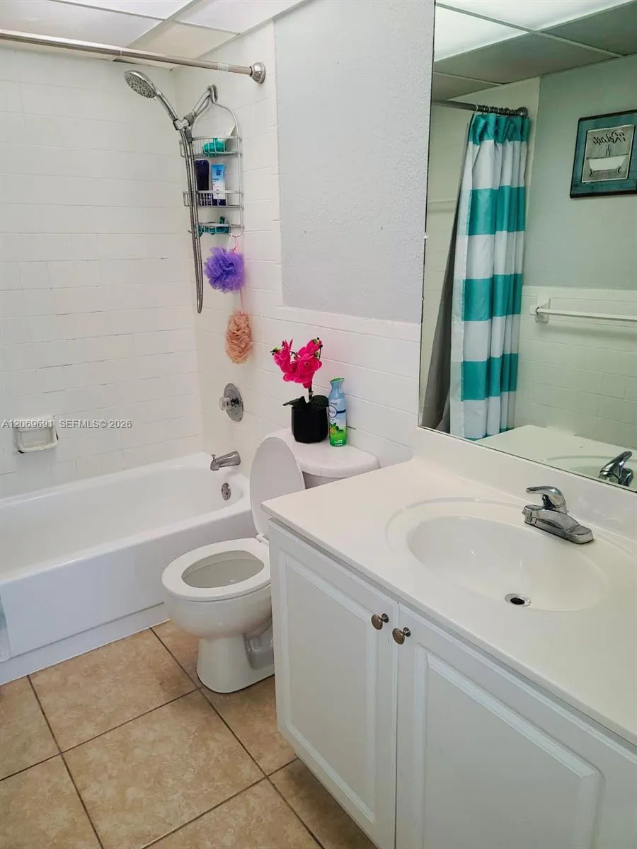 7000 NW 186th St #4-323 Hialeah, FL 33015