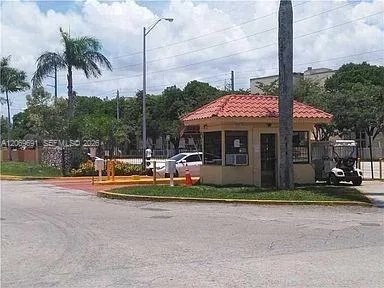 7000 NW 186th St #4-323 Hialeah, FL 33015