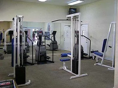 7000 NW 186th St #4-323 Hialeah, FL 33015