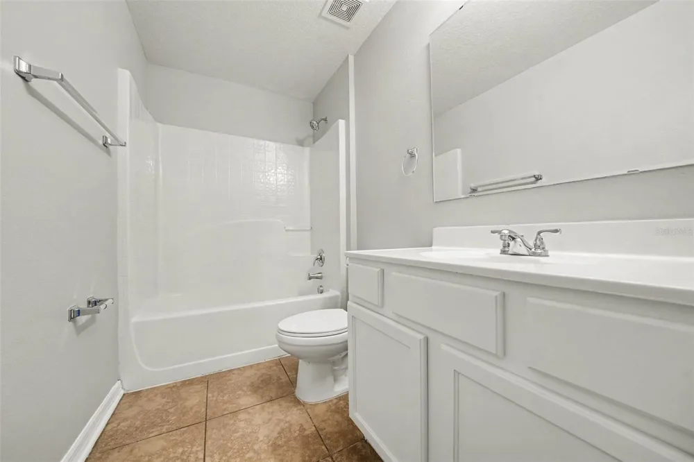 2208 NICOLLETT WAY Leesburg, FL 34748