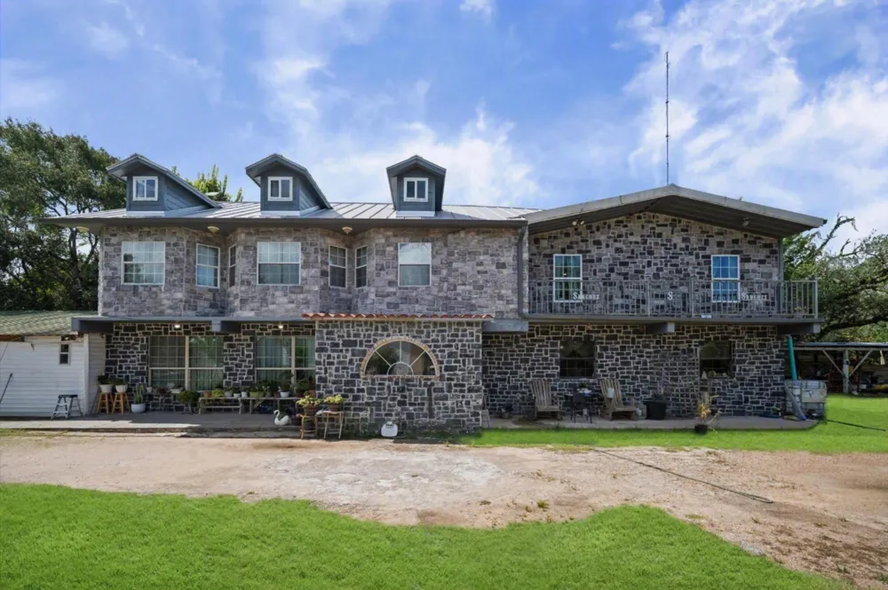 1168 Hattermann Lane Weimar, TX 78962