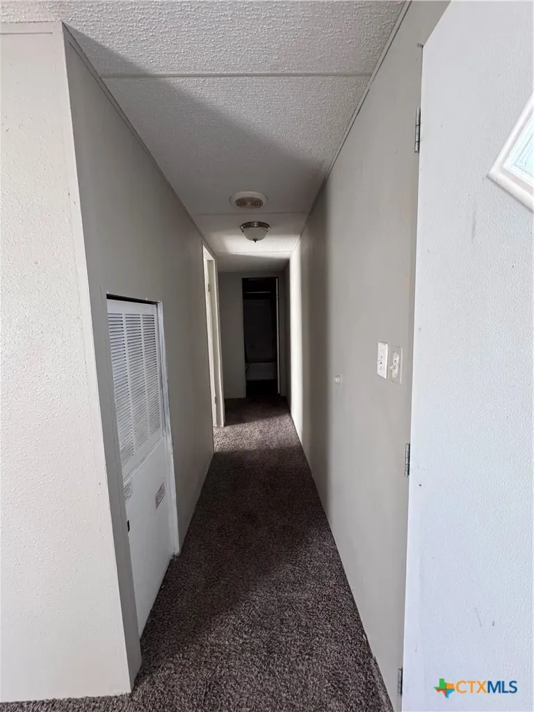 820 County Road 429 Stockdale, TX 78160